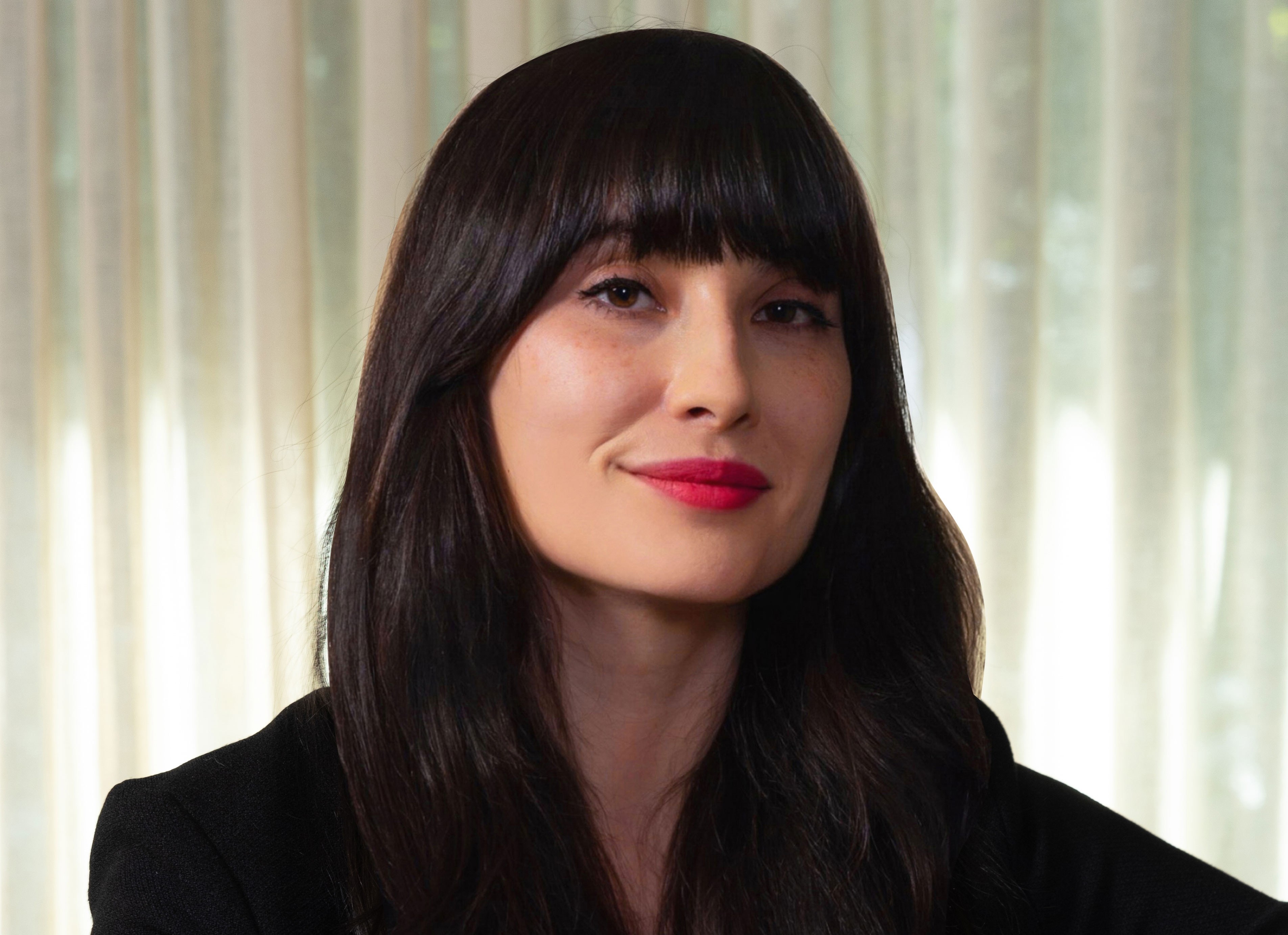 Éva Goicochea Is Caught Red-Handed